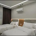 Luxury Apartment Al-Doqi