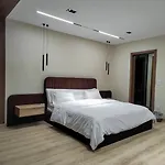 Luxury Apartment Al-Doqi